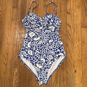 NWT Boden Catania Blue and White one piece Floral Swimsuit CUP SIZE 32B